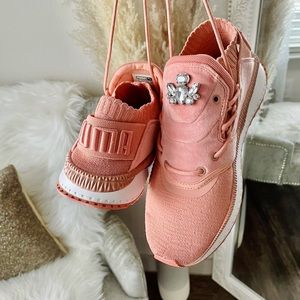 Puma Tsugi Velour Sneakers Pink Size 8 New